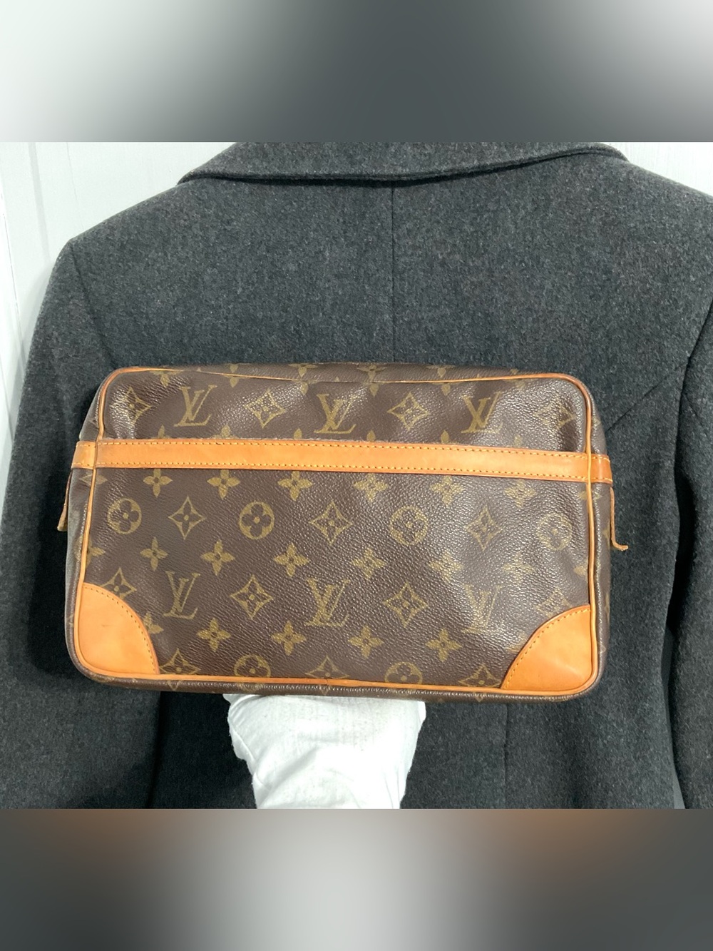 ✅LV Monogram UNISEX Clutch / Pouch AUTHENTIC LOUIS VUITTON